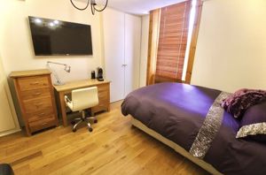 Photo 2- click for photo gallery